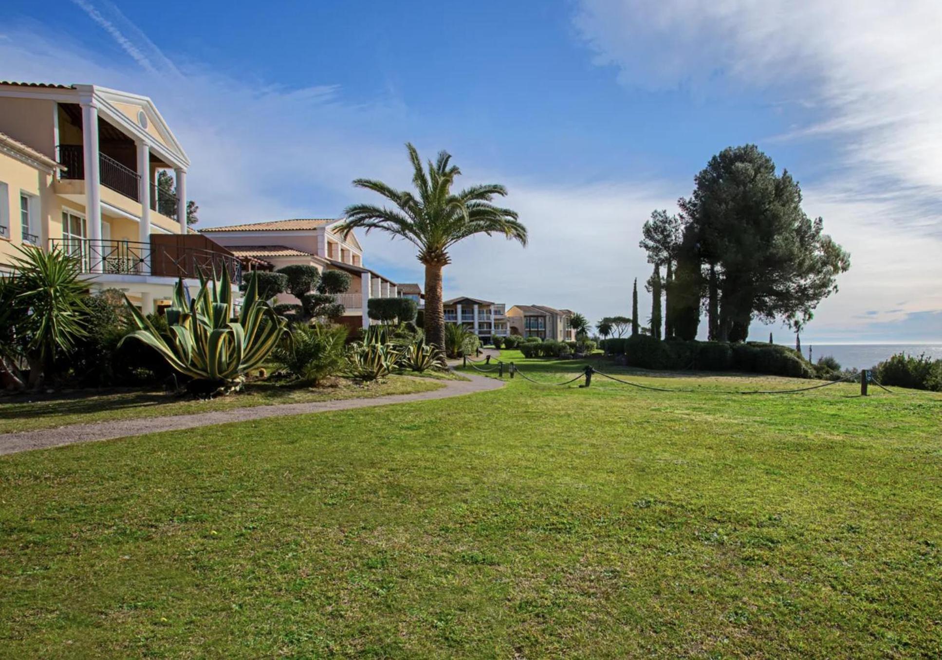 Cozy Apartment In Agay With Stunning Views Saint-Raphaël Dış mekan fotoğraf