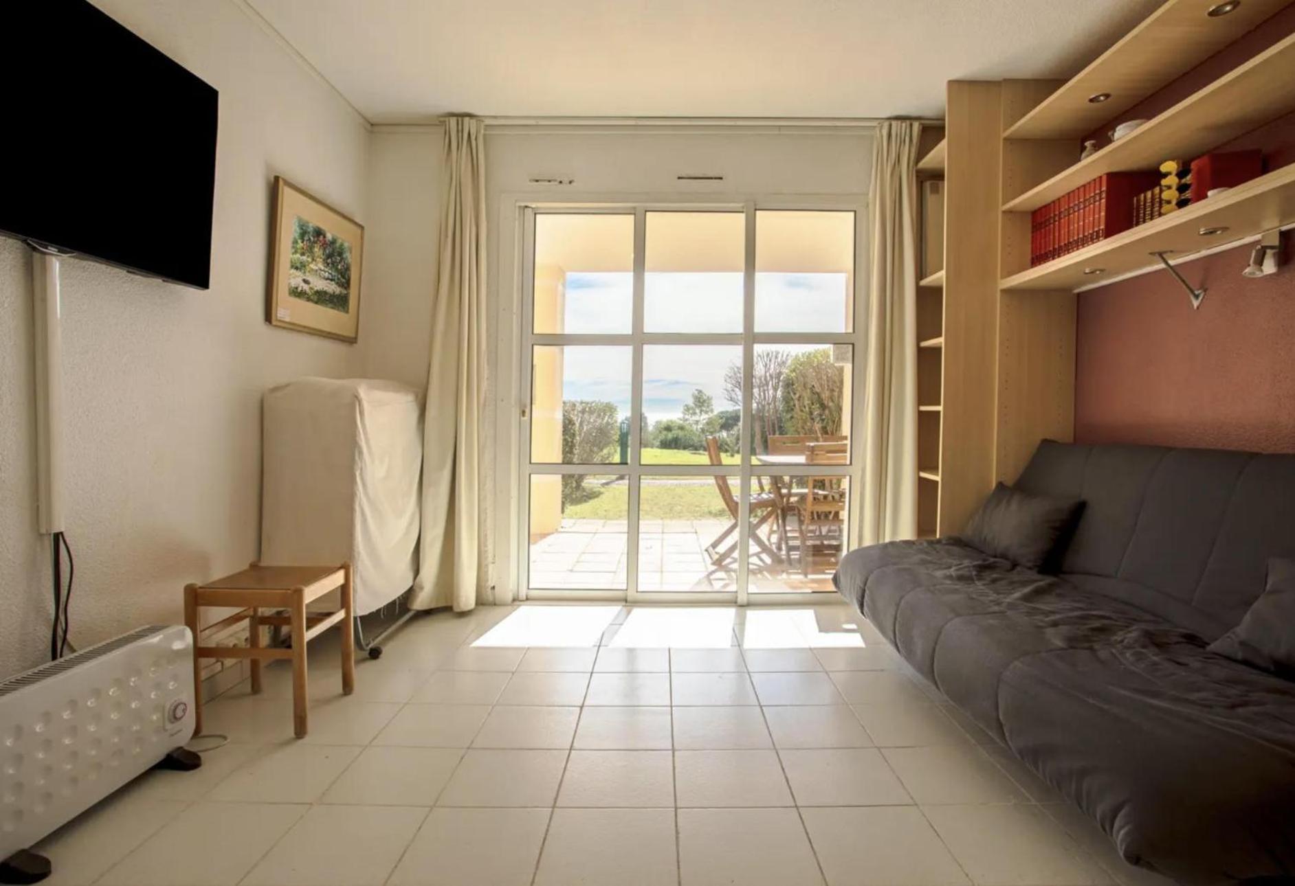 Cozy Apartment In Agay With Stunning Views Saint-Raphaël Dış mekan fotoğraf